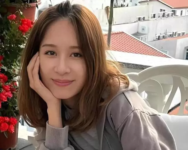 邝文珣《鹿鼎记》沐剑屏扮演者淡出演艺圈二十年 资讯配图