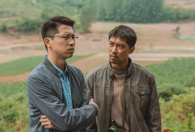 《菩提树下》今晨东方卫视重播，清末鼠疫题材再登荧屏 现场图